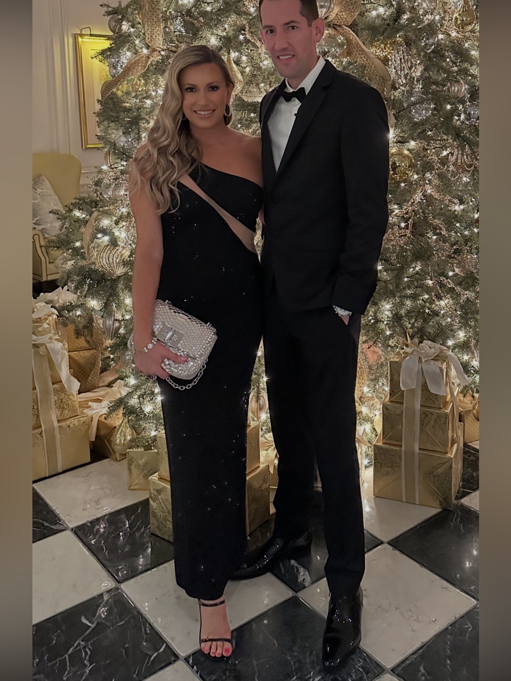 Alice + Olivia Black One-Shoulder Sequin Evening Gown